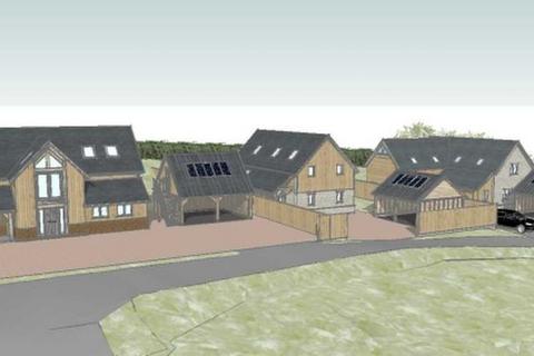 Tewkesbury Road, Newent GL18 3 bed property with land for sale