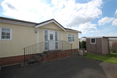 Eighth Avenue, Lower Kingswood KT20 2 bed detached house for sale