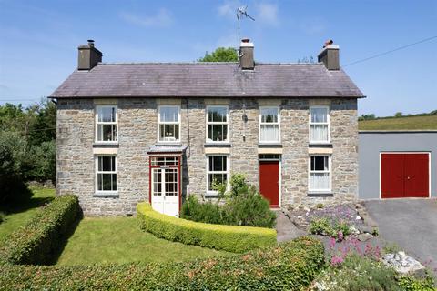 Penbontrhydyfothau, New Quay 5 bed property with land for sale