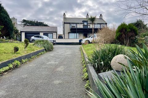 Ednyfed Hill, Amlwch Port, LL68 3 bed detached house for sale