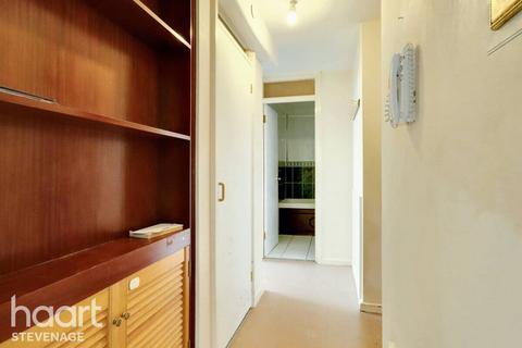 Harrow Court, Stevenage 1 bed apartment for sale