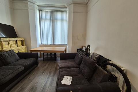 Grey Road, Liverpool L9 8 bed semi