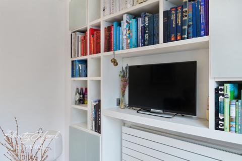 Westland Place, Islington, N1 1 bed flat for sale