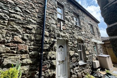 2 Wnion Square, Dolgellau, LL40 1BE 1 bed terraced house for sale