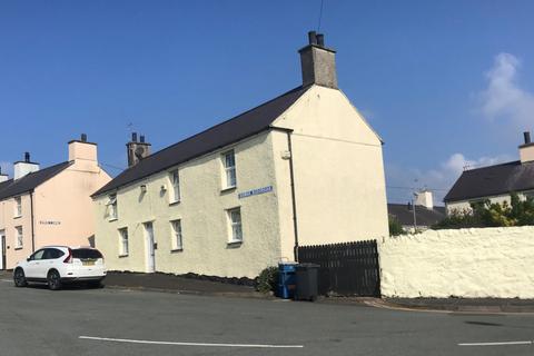 Bodorgan Square, Aberffraw, Ty Croes... 5 bed semi