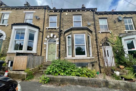 Cross Banks, Shipley BD18 4 bed terraced house for sale