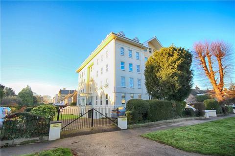 Westbourne Drive, Cheltenham... 2 bed apartment for sale