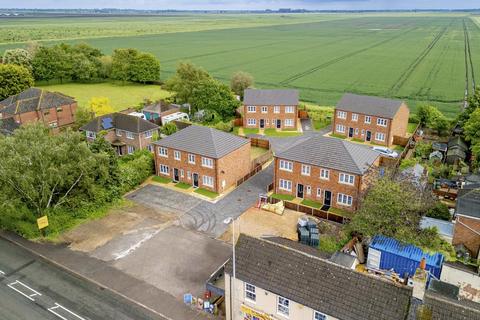 Zabir Close, Deeping St Nicholas 24 bed semi