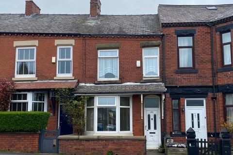 Rochdale Road, Royton, OL2 6TR 2 bed terraced house for sale