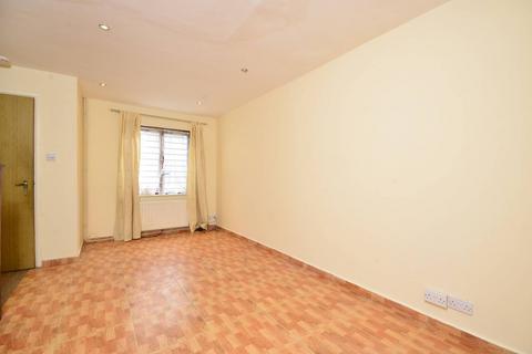 Borrodaile Road, Earlsfield, London... 2 bed house for sale