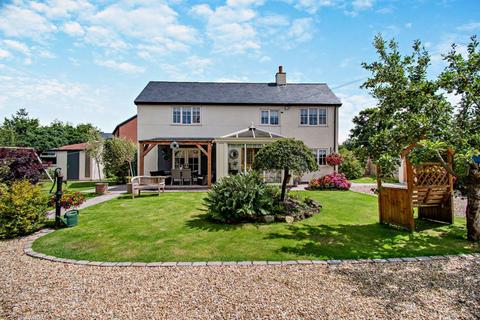 Greaves Lane East, Threapwood 3 bed detached house for sale