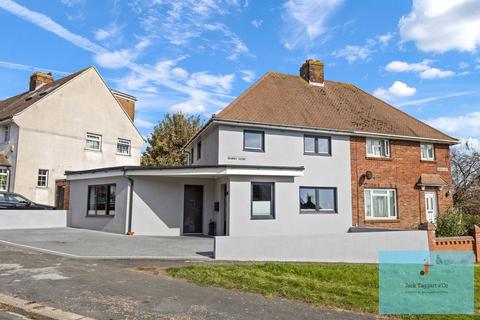 Bramber Avenue, Hove, BN3 4 bed semi