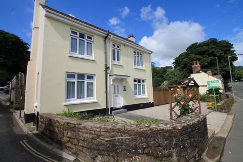 Jubilee Hill, Looe PL13 3 bed detached house for sale
