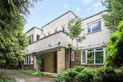 Chatsworth Road, London, W5 5 bed detached house for sale