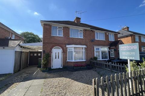 Alderleigh Road, Glen Parva LE2 3 bed semi