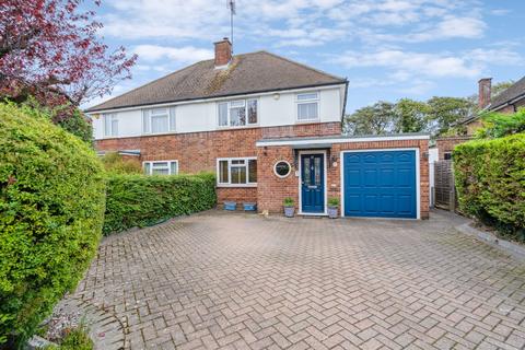 Lancot Drive, Dunstable LU6 4 bed semi