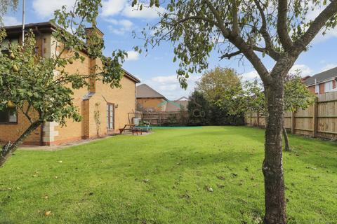 St. Marys Road, Bozeat, Northamptonshire 5 bed detached house for sale