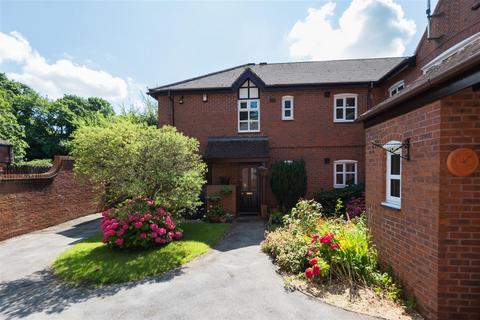 Rathbone Park, Tarporley 2 bed apartment for sale