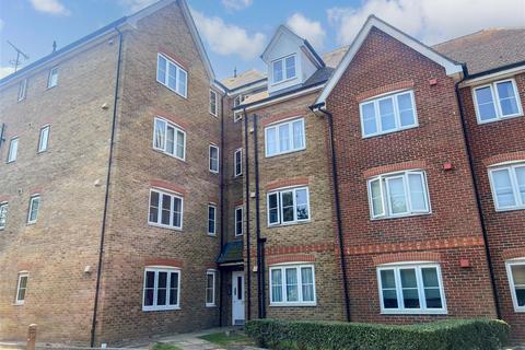 Wherry Close, Margate, Kent 2 bed flat for sale