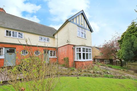 Lonsdale Road, West Midlands WV3 4 bed semi
