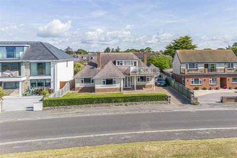 Wharncliffe Road, Christchurch BH23 4 bed detached house for sale