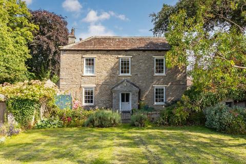 Leyburn DL8 5 bed detached house for sale