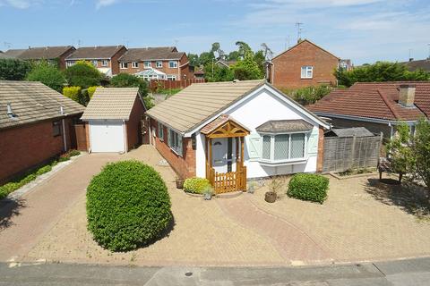 Russet Close, Market Harborough LE16 3 bed detached bungalow for sale