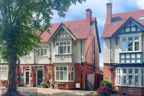 38, Grove Road, Stratford