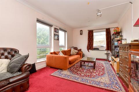 Melbourne Road, Wallington, Surrey 2 bed apartment for sale