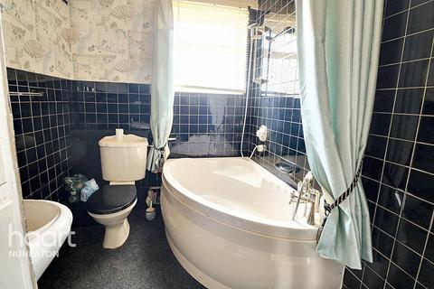 Ansley Road, Nuneaton 2 bed detached bungalow for sale