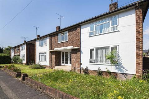 Send Road, Caversham, Reading 2 bed maisonette for sale