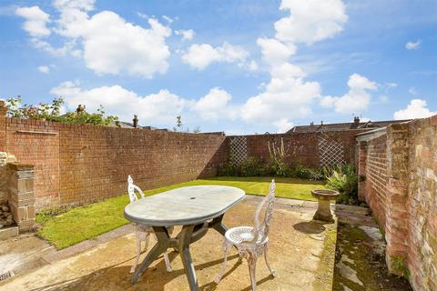 George Street, Sandown, Isle of Wight 4 bed semi