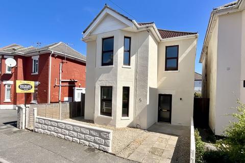 Rosebery Road, Pokesdown, Bournemouth 3 bed detached house for sale