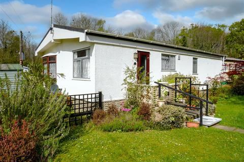 Havenwood, Arundel BN18 3 bed park home for sale