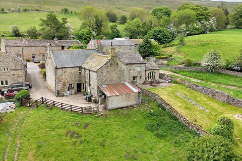 Newbiggin, Leyburn, North Yorkshire, DL8 3 bed semi
