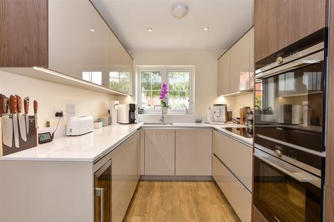 Five Oaks Lane, Chigwell, Essex 5 bed detached house for sale