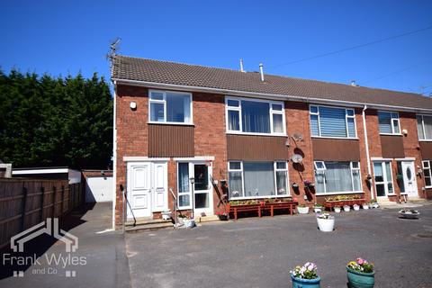 Settle Court, Lytham St. Annes... 2 bed apartment for sale