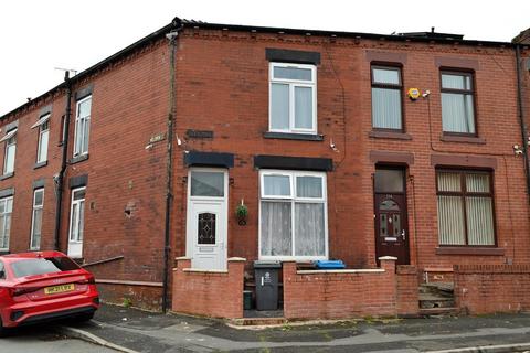 Villa Road, Oldham 3 bed end of terrace house for sale