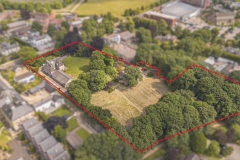 Fordham Road, Newmarket, Suffolk, CB8 5 bed detached house for sale