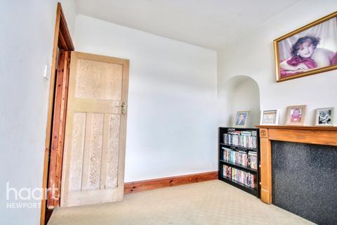 Thompson Avenue, Newport 3 bed semi