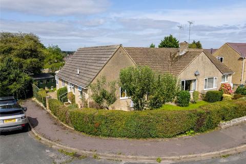 North Hill Road, Cirencester... 3 bed semi