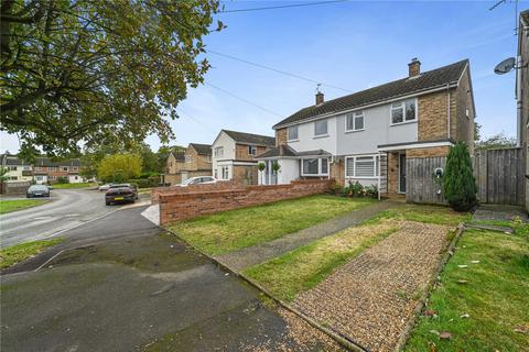 Princes Gardens, Lower Somersham... 3 bed semi