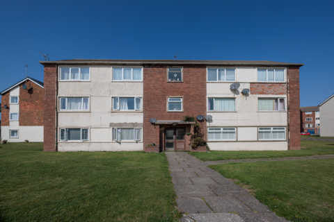 New Road, Lytham St. Annes FY8 2 bed flat for sale