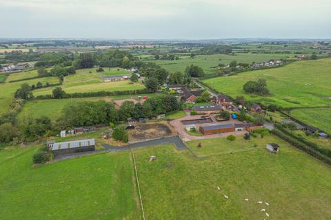 Whitgreave Lane, Whitgreave 3 bed barn conversion for sale
