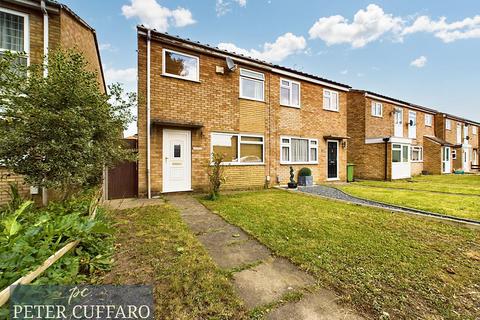 Dymokes Way, Hoddesdon EN11 3 bed semi