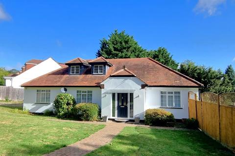 Swanland Road, Brookmans Park 4 bed detached house for sale