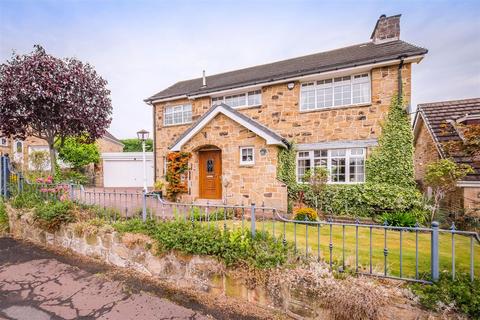 The Fairway, Fixby, Huddersfield, HD2 3 bed detached house for sale