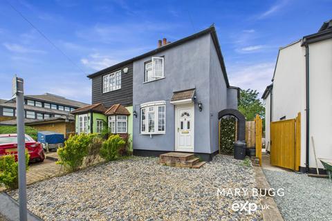 Spital Lane, Brentwood CM14 3 bed semi