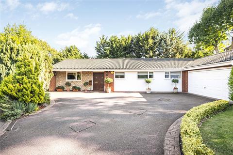 Oakleigh Park South, Whetstone... 3 bed bungalow for sale