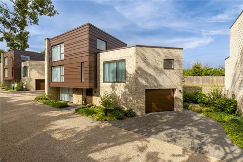 Queen Edith's Way, Cambridge 4 bed detached house for sale